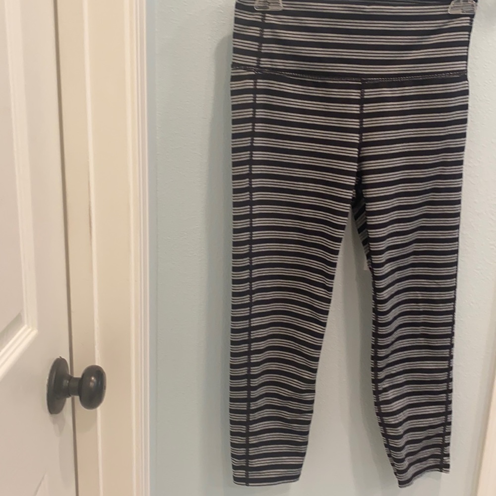 Athleta cropped leggings